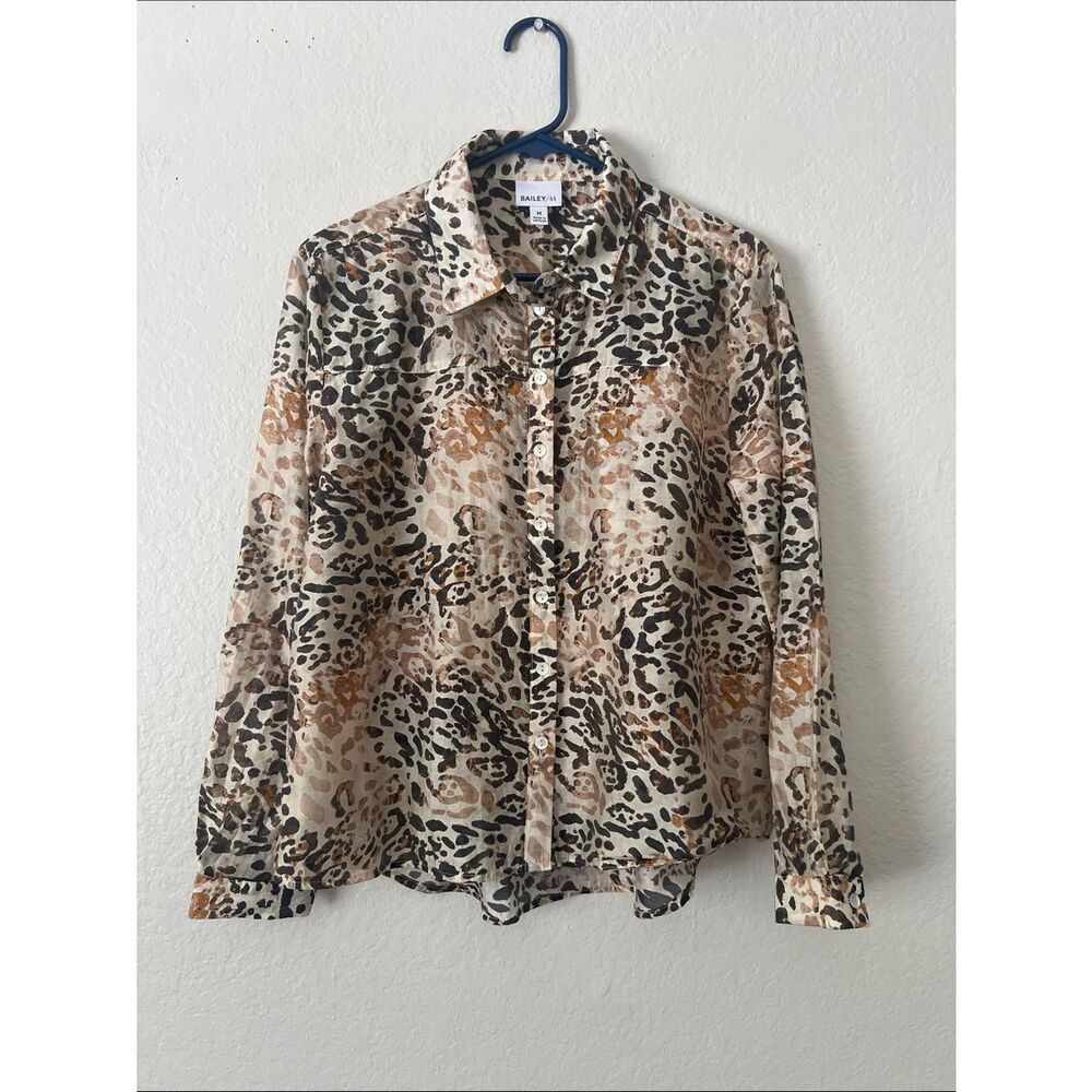 Like New! Bailey 44 Beige Brown Black Animal-Print Button-Up Shirt in M